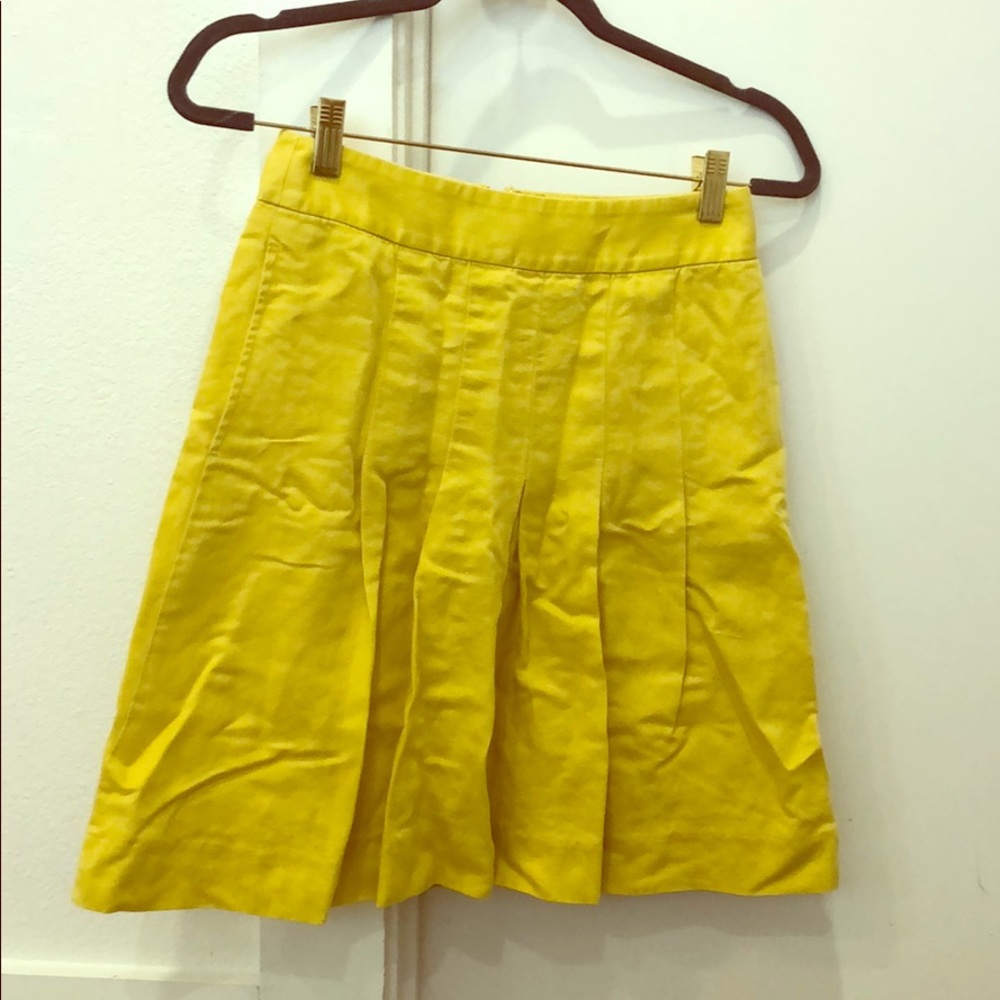 Classic yellow skirt